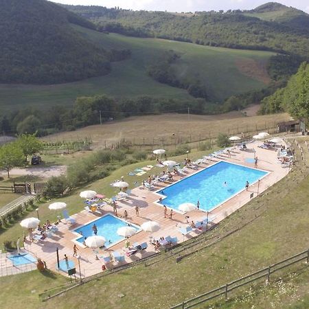 Agriturismo Orsaiola Urbania Extérieur photo