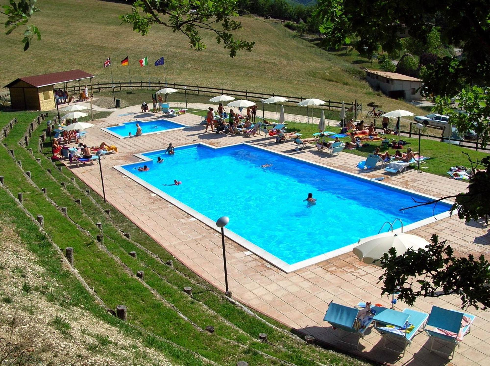 Agriturismo Orsaiola Urbania Extérieur photo