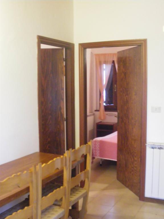 Agriturismo Orsaiola Urbania Extérieur photo