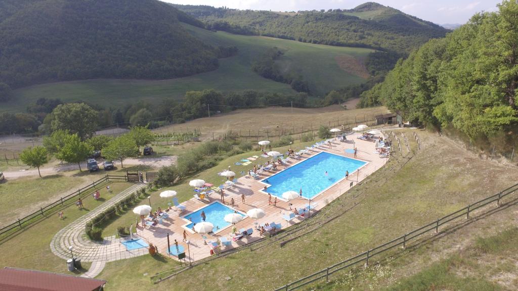 Agriturismo Orsaiola Urbania Extérieur photo