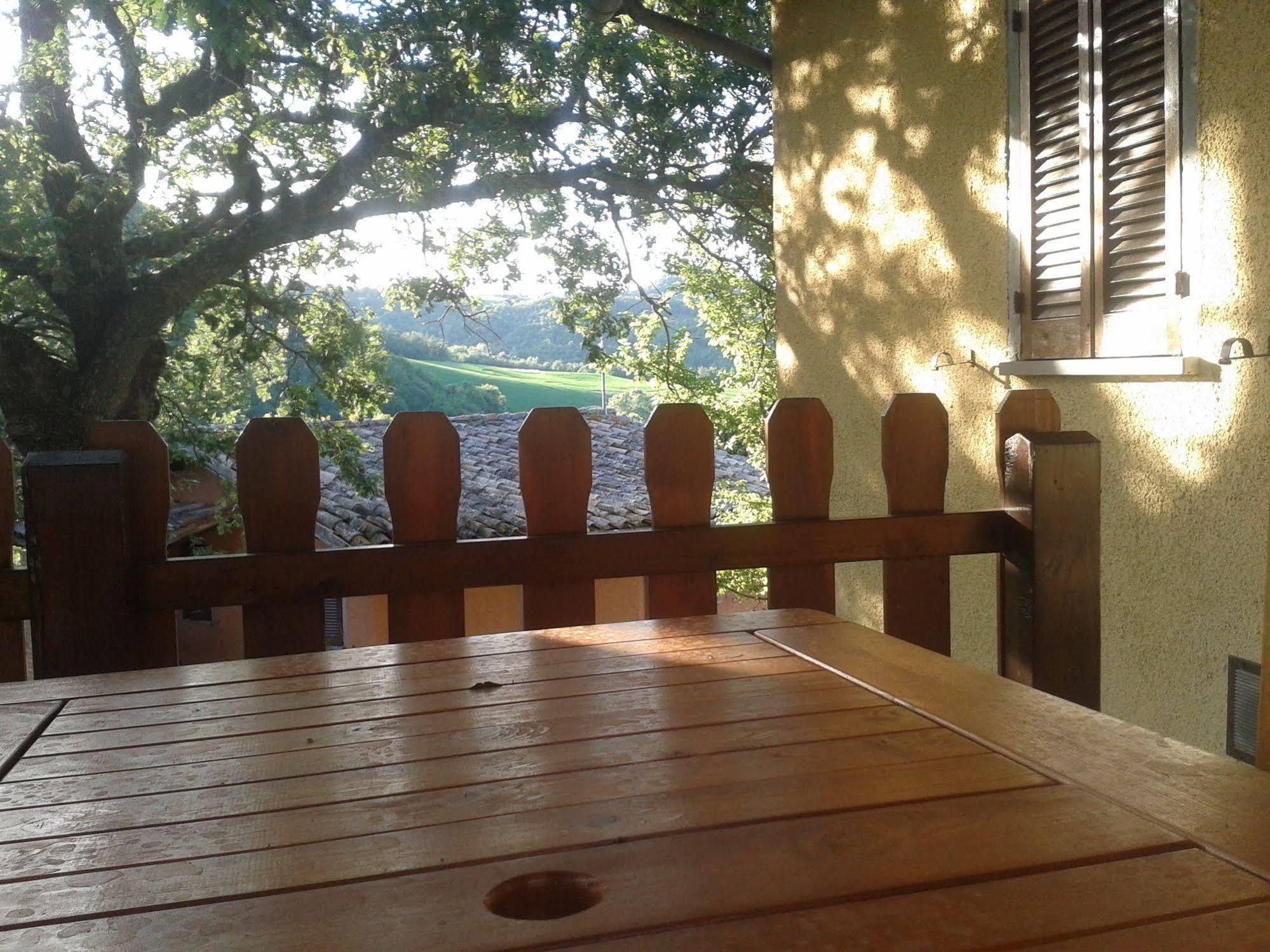 Agriturismo Orsaiola Urbania Extérieur photo